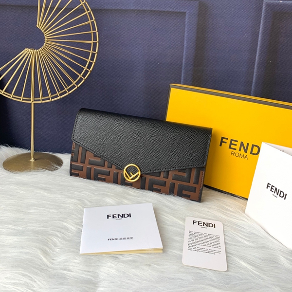 超激安ブランド財布偽物全体デザイン